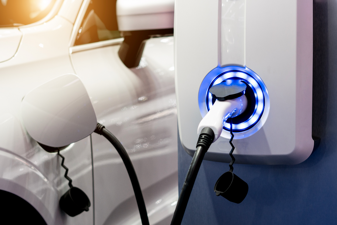 Quelle prise utiliser pour recharger votre voiture électrique ? Guide complet